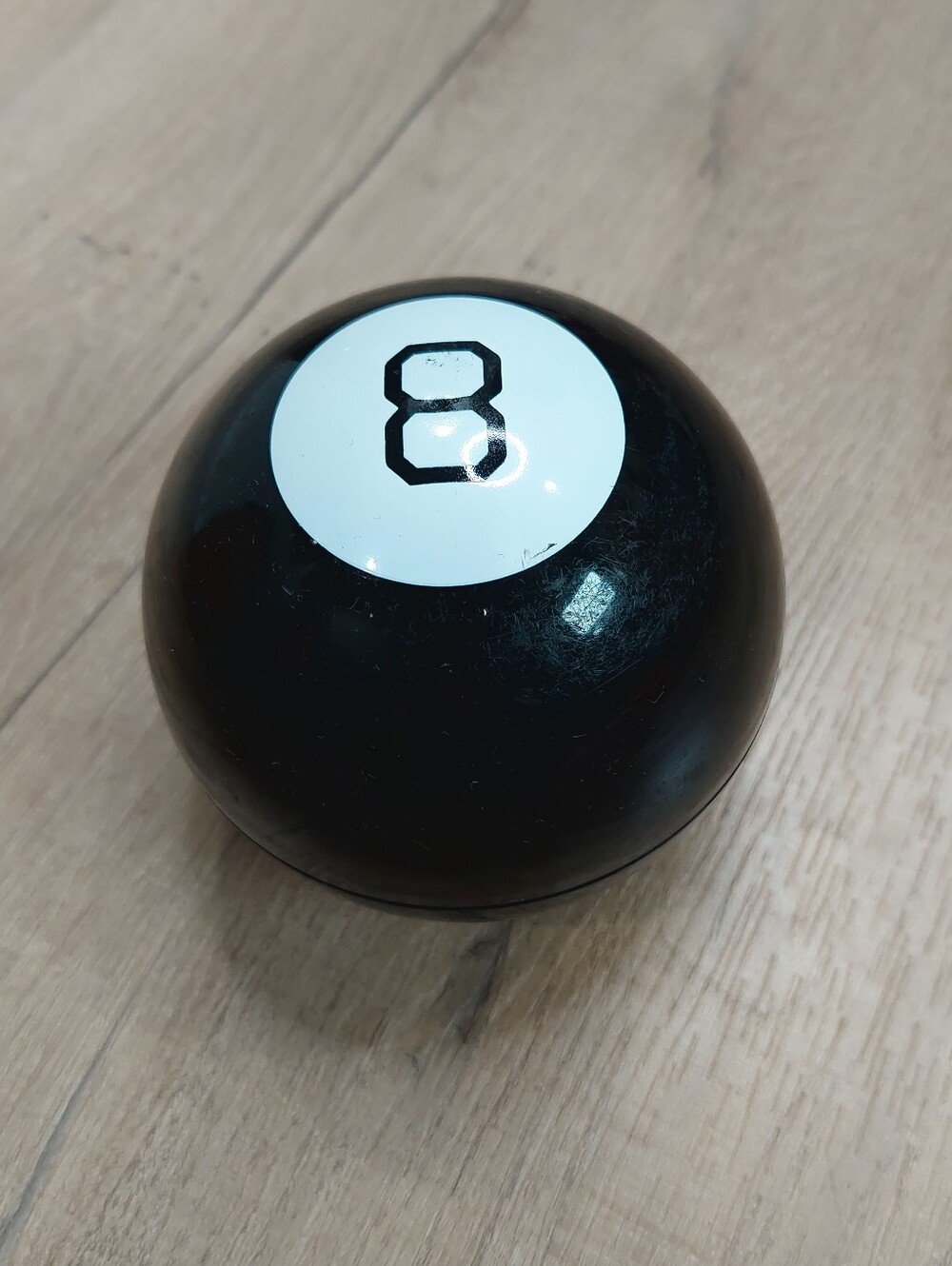 Mattel Magic 8 Ball. 🎱🔮
